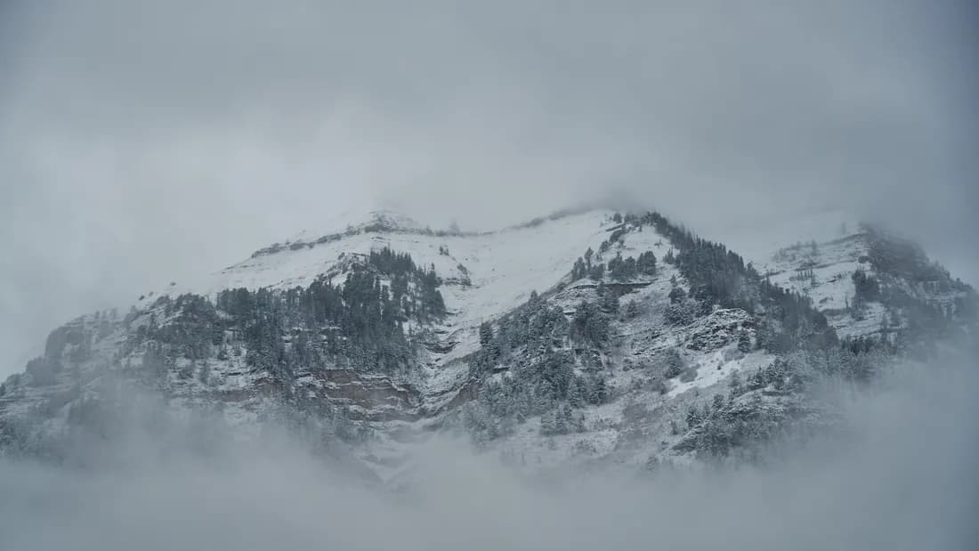 Mountains & Mist